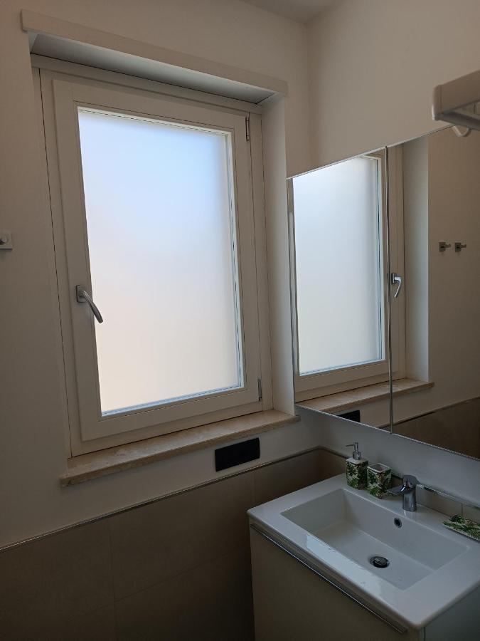 Appartamento Per 4, Metro B Monti Tiburtini, Ac, Wi-Fi ローマ エクステリア 写真
